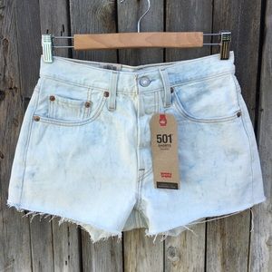 NWT Levi’s 501 High Rise Jean Short Partly Cloudy Blue 26